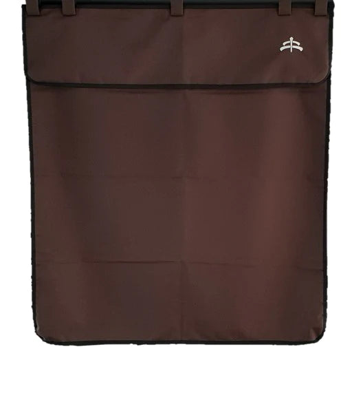 Makebe Stable drape with logo